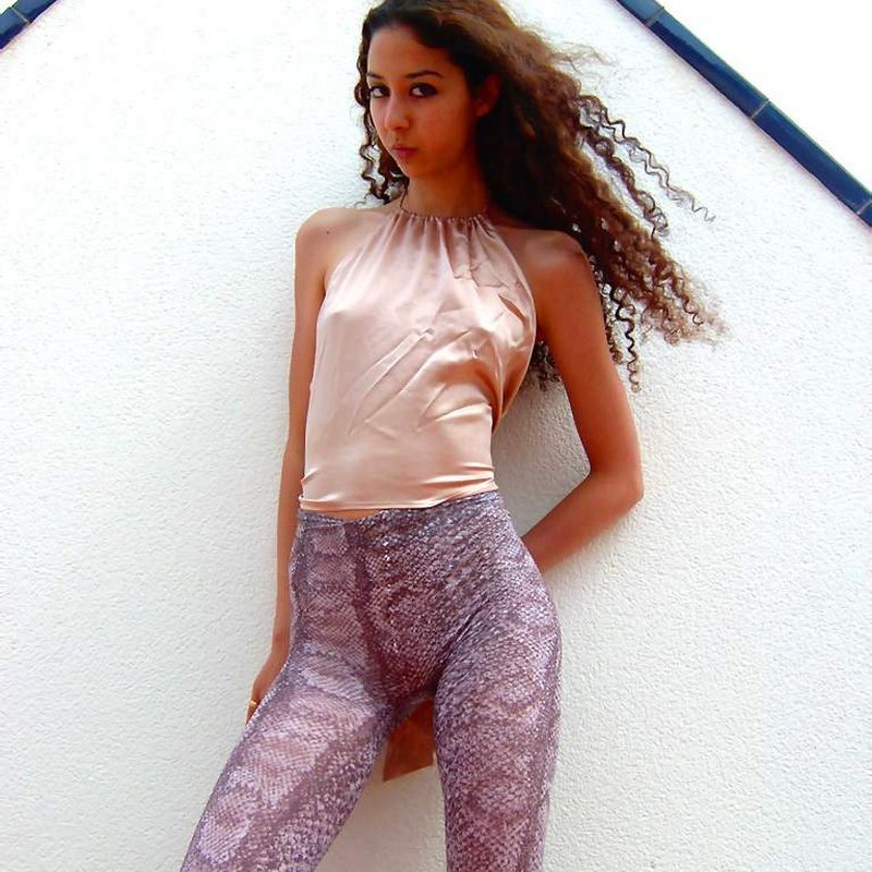 Evette 24 Escort à Custines