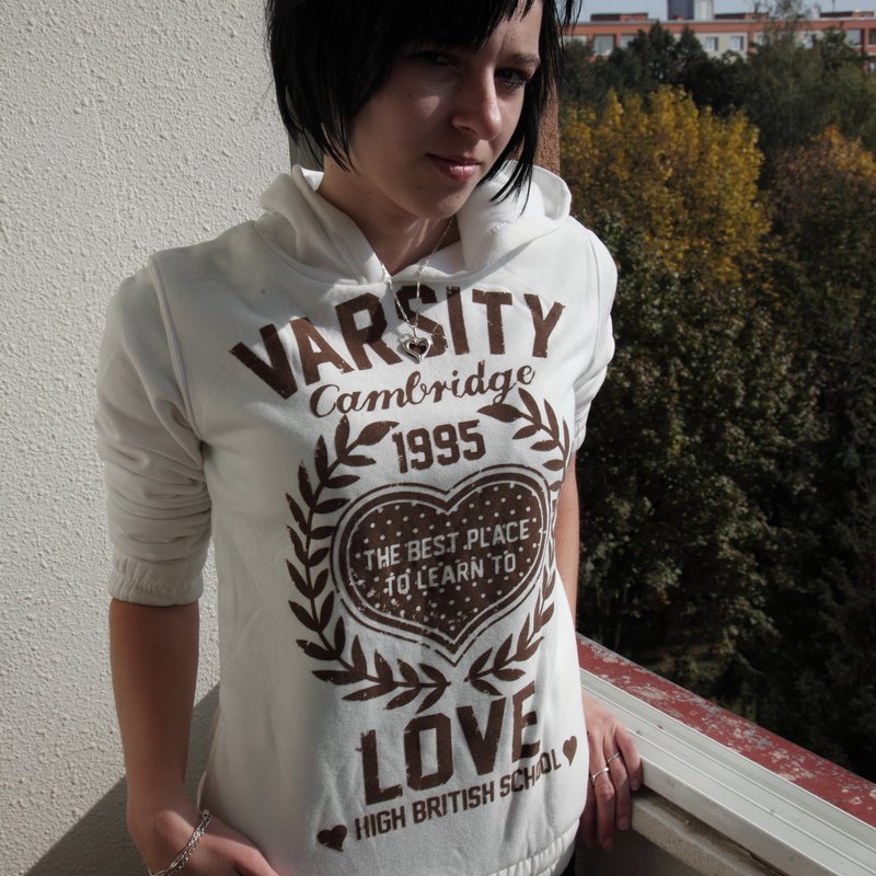 Annette 33 Escort Brenouille