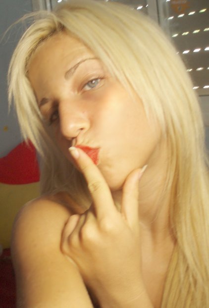 Agathe 26 Escort girl Virebelle