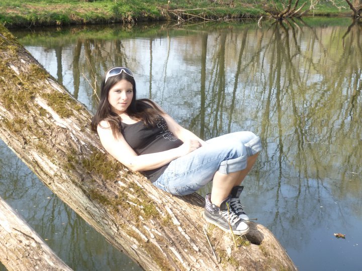 Yvonne 23 Escorte Les Charbonnières