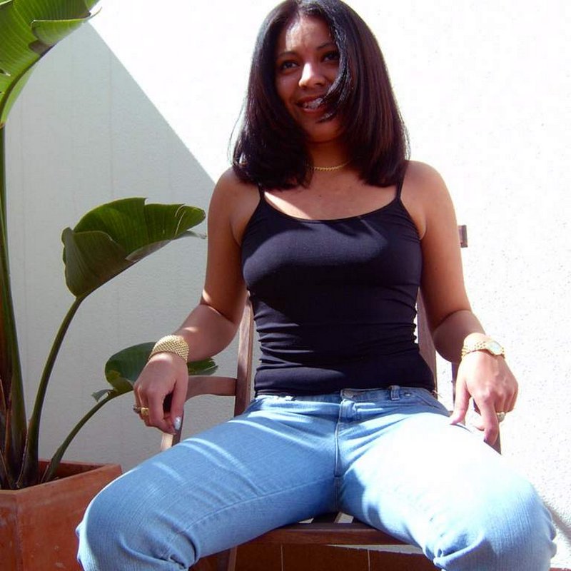 Angeline 31 Escort girl Villeneuve-Saint-Germain