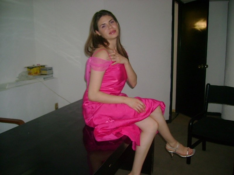Luce 32 Escort Homps