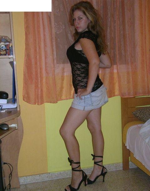 Simone  28 Escort à Saint-Victor-de-Cessieu